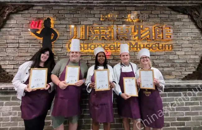 Chengdu Highlights + Sichuan Cooking Class