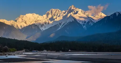 China Tibet tour to Everest