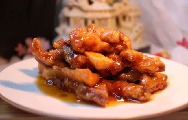 Hong Kong Food Tour: 16 Must-try Dishes in Hong Kong