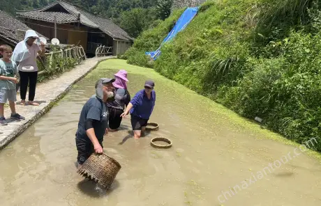 China tours with real farm work experience