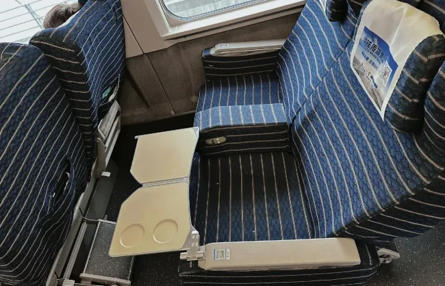First-class seats on high-speed trains in China - China Xian Tour: Private & Tailor-Made China Tours First-class seats on high-speed trains in China