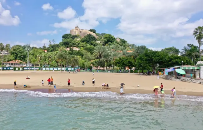 Gulangyu Island Beach - China Xian Tour: Private & Tailor-Made China Tours Xiamen Gulangyu Island Beach