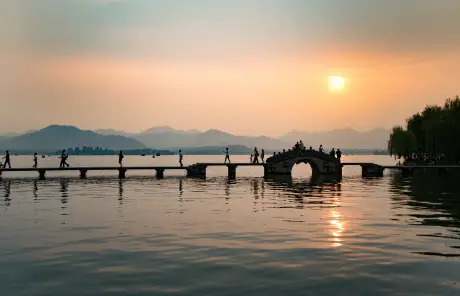 hangzhou-west-lake-sunsetwebp - China Xian Tour: Private & Tailor-Made China Tours China tours with Hangzhou West Lake