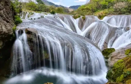 Huangguoshu-Tianxing-Bridge-Scenic-Spot - China Xian Tour: Private & Tailor-Made China Tours Guizhou Huangguoshu Tianxing Bridge Scenic Spot