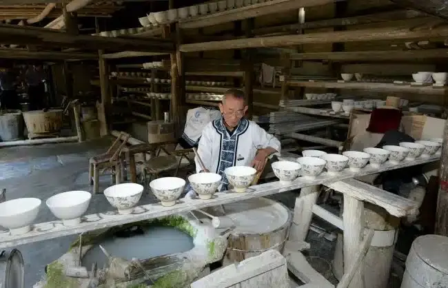 Jiangxi-Jingdezhen-Porcelains - China Xian Tour: Private & Tailor-Made China Tours Jiangxi Jingdezhen