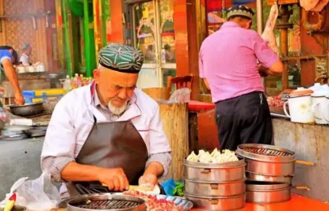 Kashgar-Old-Street - China Xian Tour: Private & Tailor-Made China Tours Kashgar Ancient Town in Xinjiang
