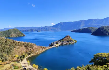 Yunnan Lijiang tours to Lugu Lake