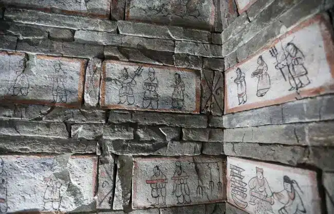 Murals in Weijin Tombs