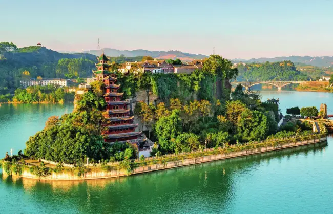 Shibaozhai on Yangtze River - China Xian Tour: Private & Tailor-Made China Tours Shibaozhai on Yangtze River