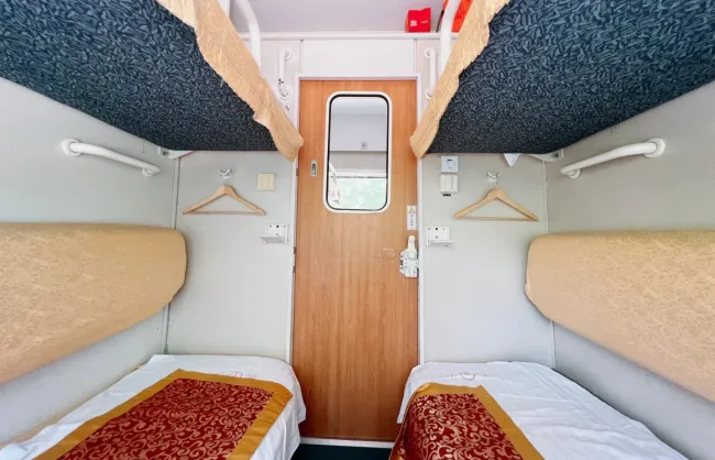 Soft sleepers on normal trains - China Xian Tour: Private & Tailor-Made China Tours Soft sleepers on normal trains