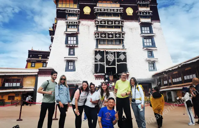Tibet potala palace guests - China Xian Tour: Private & Tailor-Made China Tours Tibet potala palace guests
