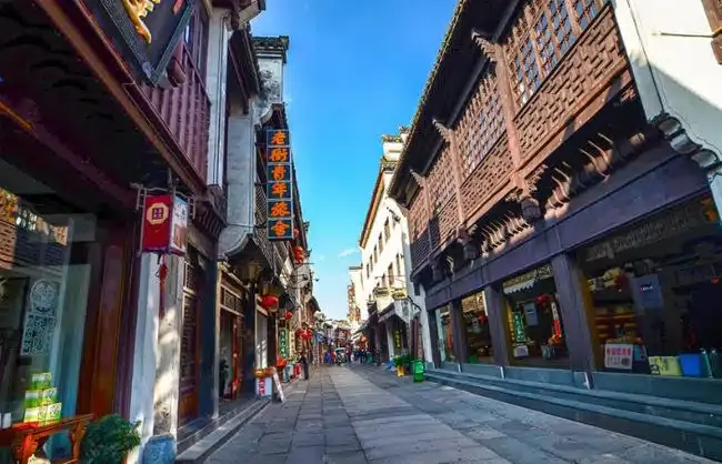 Huangshan Tunxi Ancient Street
