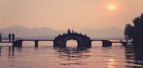 Travel to Hangzhou West Lake