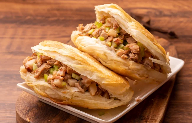 Xian Food tour: Tongguan Roujiamo