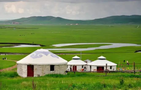 Inner Mongolia Tour to Xilamuren Grassland