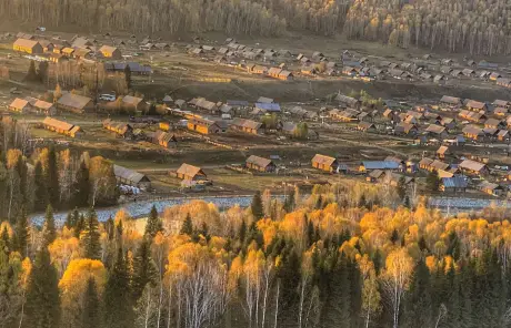 xinjiang tour to Hemu Village in autumn