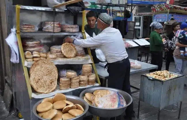 Tour Xinjiang International Bazaar