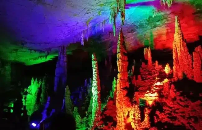 Zhangjiajie Yellow Dragon Cave